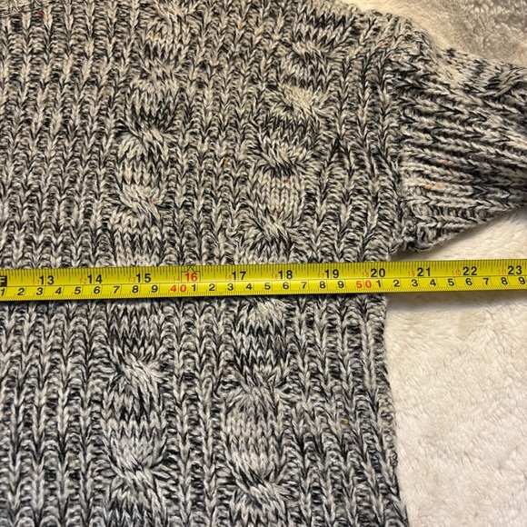 Romeo & Juliet Couture Sweater Large Black and Cream Mock Turtleneck Knit Cozy - Picture 14 of 16